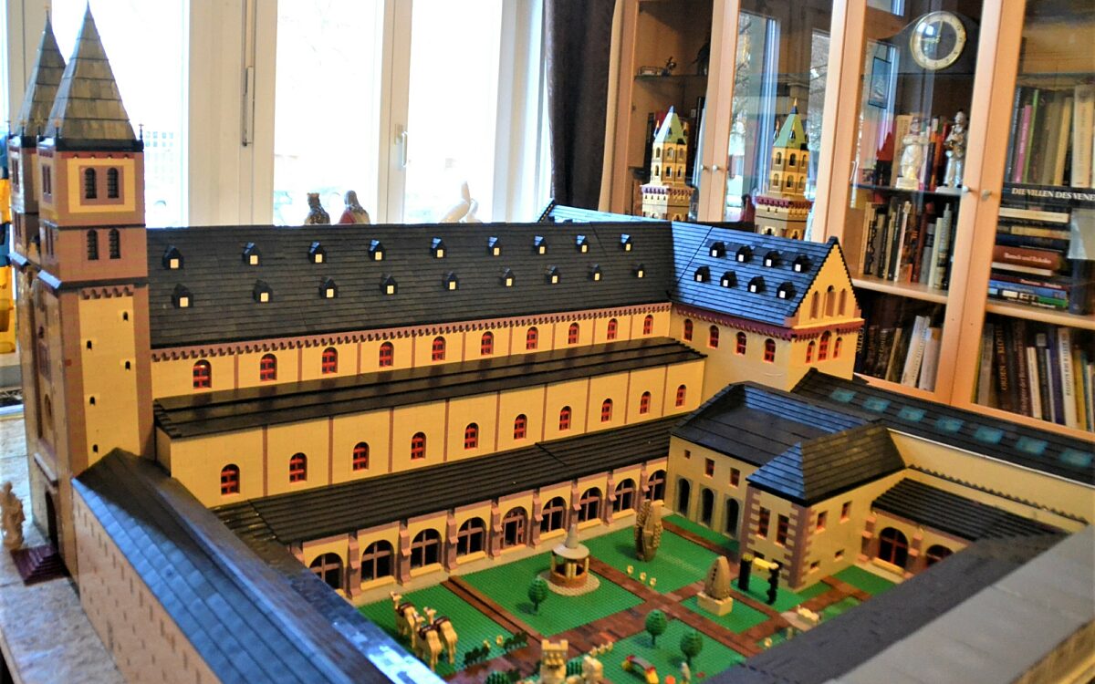 Wuerzburger Dom aus LEGO Wuerzburger Dom aus LEGO